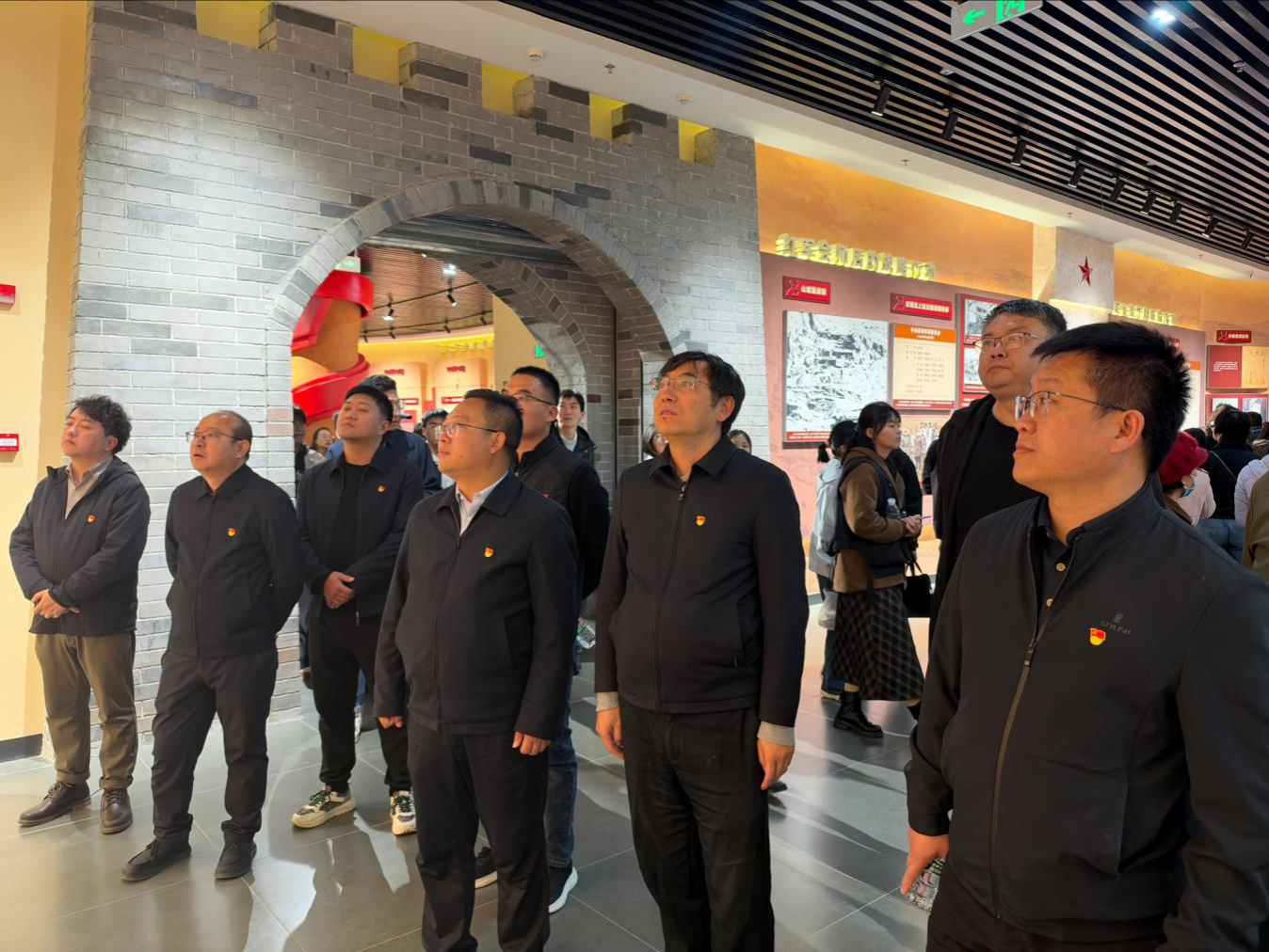 276069